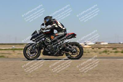 media/Oct-06-2025-2WTD (Mon) [[90522c3a0b]]/B Group/1220pm (Wheelie Bump)/